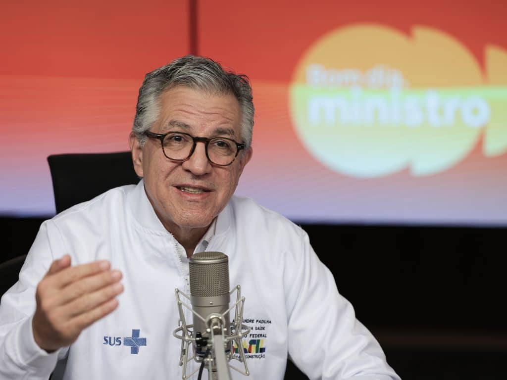 ministro saúde Alexandre Padilha teleatendimento dependentes jogos apostas